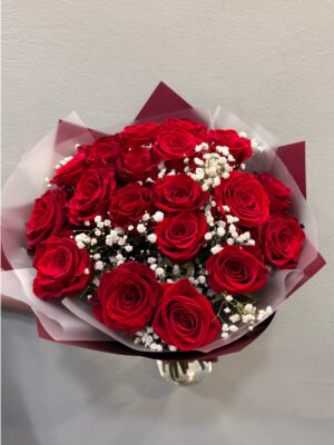 Rosas con Gypsophila