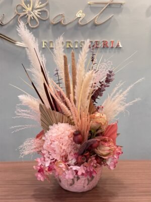 Composición Rosada con Hortensia